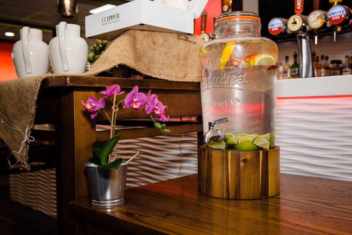 Today is world water day 🌎 

Fresh water around the world is important and it's also important we keep our delegates hydrated throughout the day for their event.

Our fruit infused water stations are so refreshing!

☎️: 0114 350 3744 (Option 7)
📧 : events…-sales.co.uk