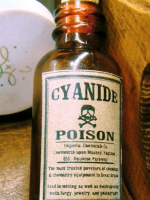 Kita masuk ke racun selanjutnya!Cyanide (sianida)