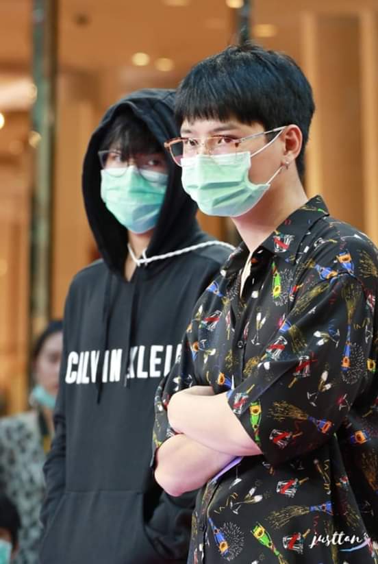 HeartPeraya's tweet photo. Corona virus is not a joke, learn to social distancing, wear mask and use alcohol/sanitizer after washing your hand, drink more water(Hot water is much better) and follow all tips to avoid the virus. Keep safe everyone.
#SingtoPrachaya
#KristPerawat
#SotusTheSeries
#Saynotovirus https://t.co/sU4OoPGtwH