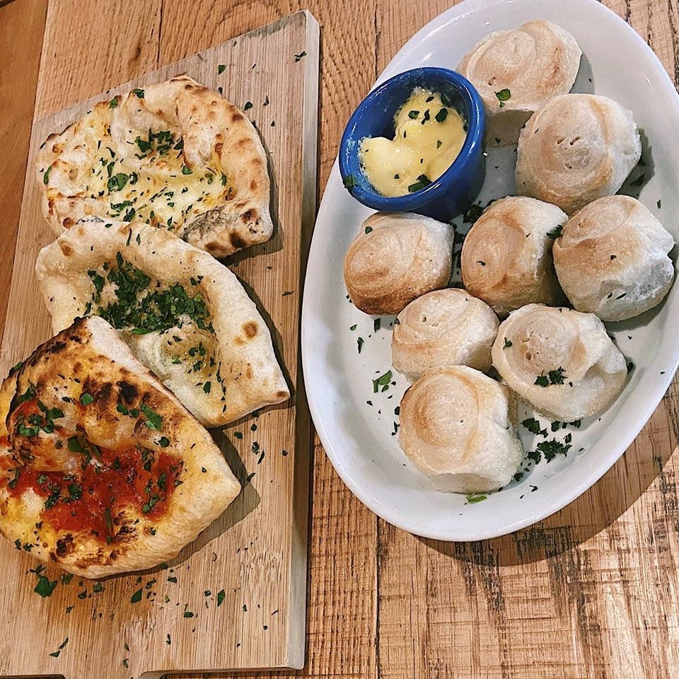 Humber Street Eats!

Subject to change, you can order a takeaway from the following #FruitMarketHull faves:

<a href="/minerva_hull/">Minerva Hull</a> - 01482 210025
<a href="/BertsPizzeria14/">Bert's Pizzeria</a> - 01482 326113
<a href="/MarinaTapasya/">Tapasya @ Marina</a> - 01482 242607
<a href="/ThievingHarrys/">Thieving Harry's</a> - 01482 214141
<a href="/taphousehull/">Taphouse</a> - 01482 618000

#BePositive