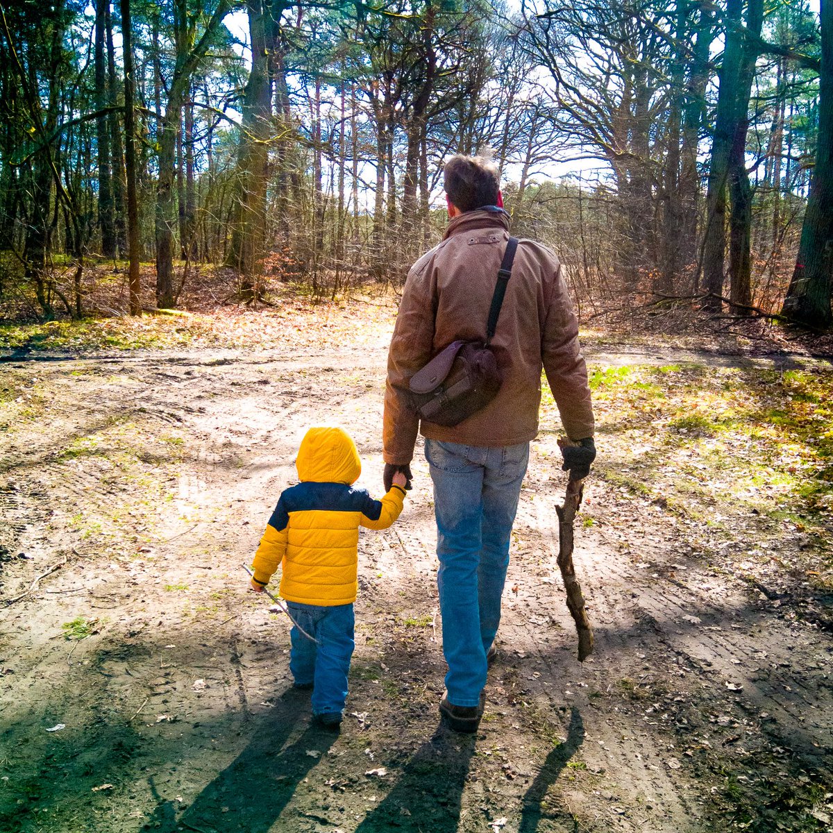 8BitPapa's tweet image. Der Wald ist leer, das ist schon beeindruckend. 
Hiermit haben wir haben unsere 5.000 Liter Frischluft für heute abgeholt. DER NÄCHSTE BITTE. 
🤗
#vaterblog #papablogger #papakolumne #mamablogger_de #lebenmitbaby #corona #covid #covid2019 #covid_19 #sarscov2 #coronaspaziergang