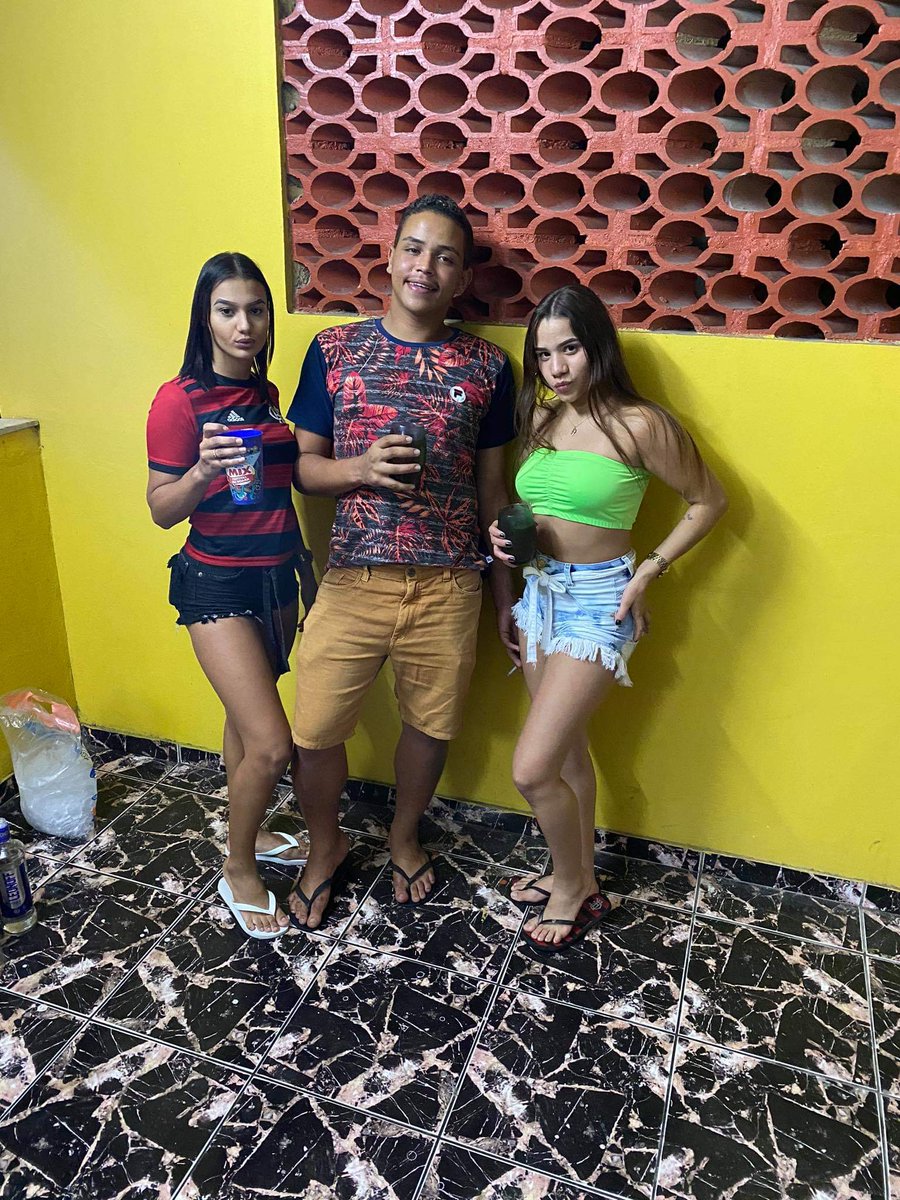 ThauanLucas6's tweet photo. Trio ternura❤ https://t.co/nyhphEGUMn