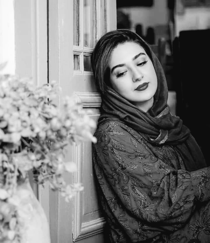 تــۆزێک ئـومــێد بـدە بـەر خــۆت...!
بـەیـانی بـەڕێـکەوت
ئــاواتی ئـەمڕۆت دێــتە دی

💙❤