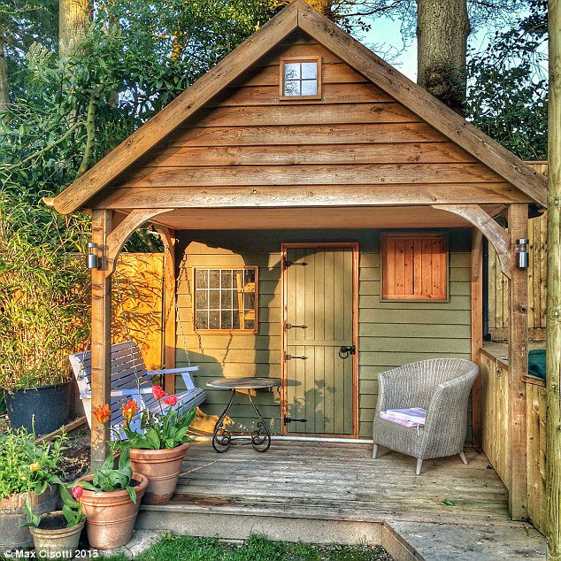 Happy Mother's Day to all the incredible Mums out there! Whether you're together or carefully having #Mothersday apart this year, we hope you spend it in a place you love 💞 bit.ly/2lWV1PO #gardenroom #summerhouse #outdoorliving #gardenretreat