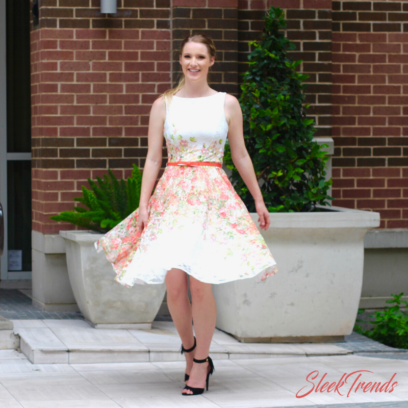 Sleektrends's tweet photo. Enjoy this summer with light weight,cool color,Fit and flare dresses from Gabby skye.

#mididress #dress #minidress #dresscasual #summerwear #partyweardress #sleektrends #sleektrendsonline #formalday #stylegame #attention #chicdress #usafashion #texasfashion https://t.co/Vi86vad82k