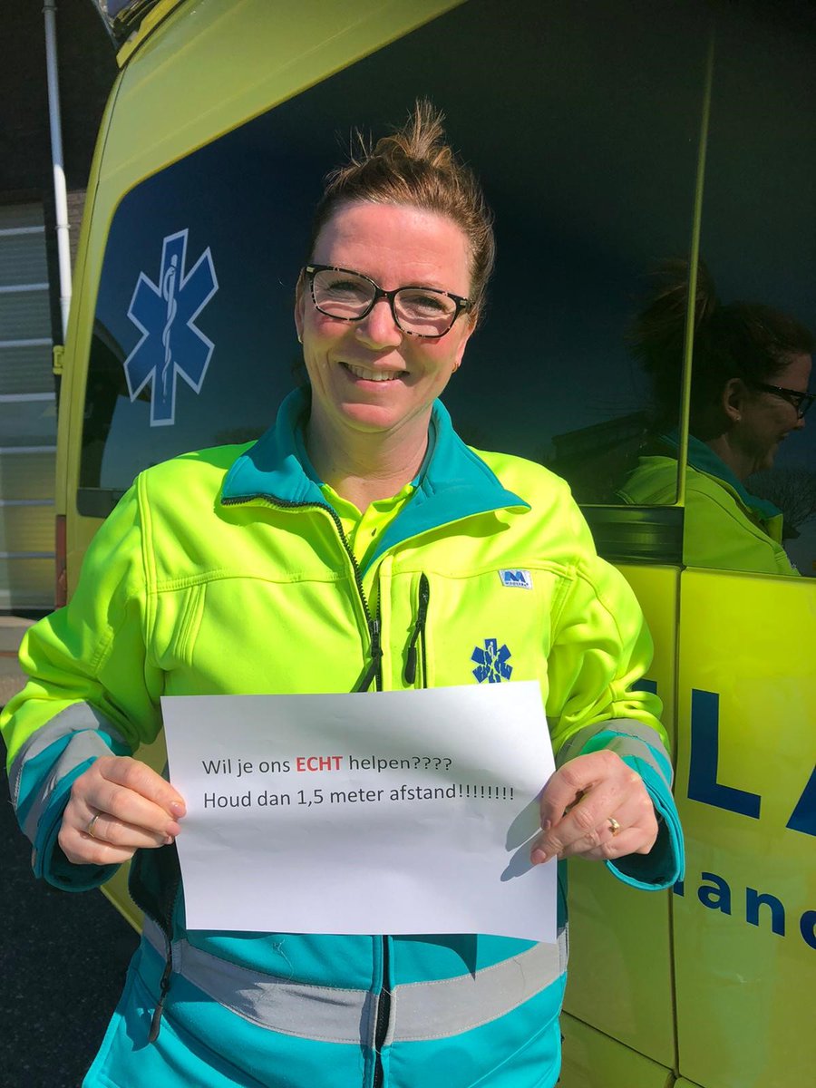 Lieve mensen, bedankt voor jullie applaus en bloemen, het is hartverwarmend! Wil je ons ECHT helpen? Volg dan de aanwijzingen van @rijksoverheid op: Houd afstand van elkaar, minimaal anderhalve meter! Als het druk is, keer dan om. Ben je ziek? Blijf dan thuis. #samentegencorona