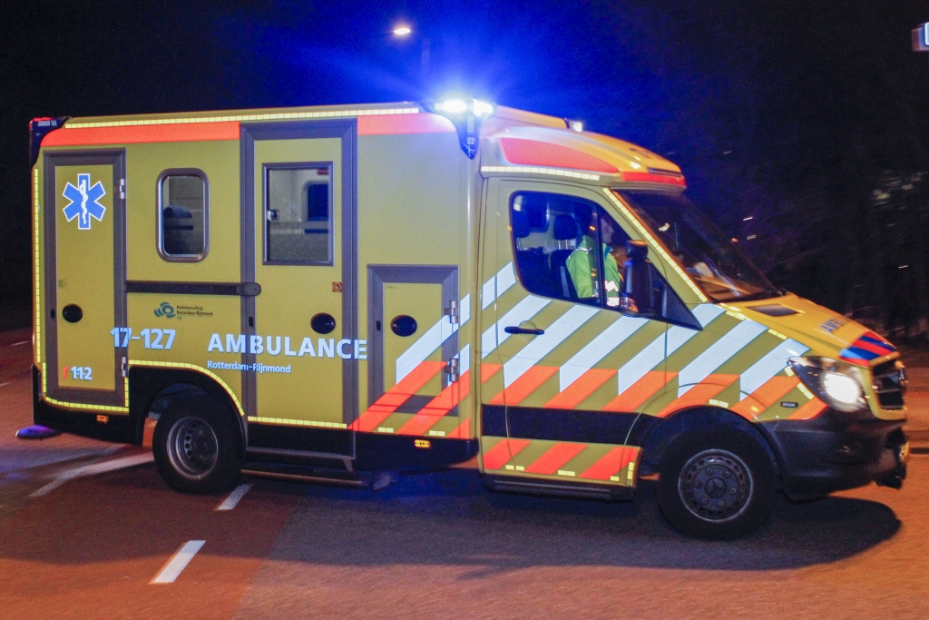 Rotterdam - Man neergestoken tijdens vechtpartij: ?..