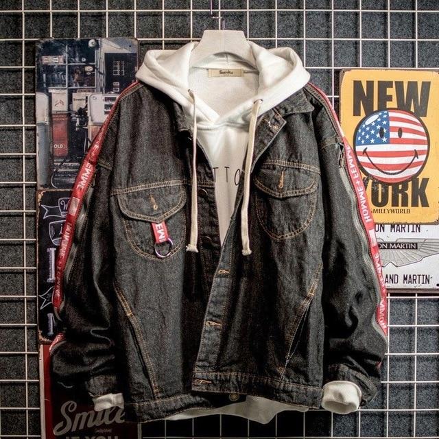 thehype_jp's tweet image. BORRUICE デニムジャケットが新入荷！！🔥
パーカーと相性ピッタリのジャケット😁
ブラックとブルーの２カラーで登場⚫️🔵
🔽🔽🔽🔽
thehypeonlineshop.com/products/borru…
🔼🔼🔼🔼
#ファッション　#ストリートファッション 　#ストリート #デニム