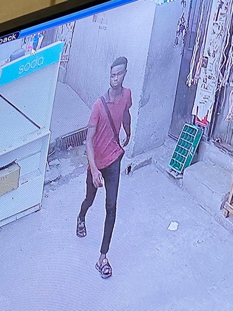 iamAbiodunAA's tweet photo. Theif! Theif!! Theif!!!

WANTED!!!

This guy stole 14pcs of phones worth 1.9million Naira on 14th of March 2020 @LarryBComms stores, Computer Village, Ikeja.

BOUNTY of 50k for Anyone with vital information leading to his arrest 

call: 07011850077, 08185828778

Please RETWEET https://t.co/hszOuSJfL0