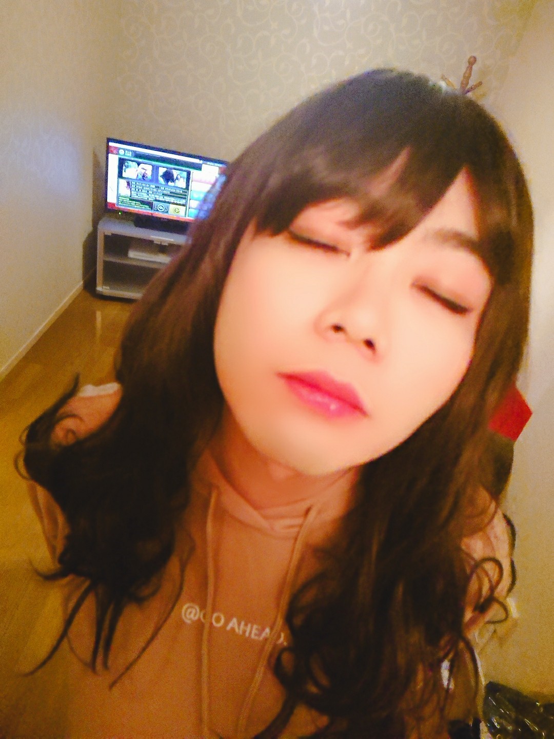 女装娘　キス 