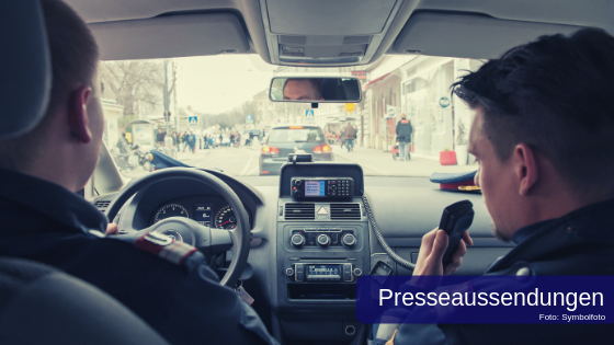 LPDWien's tweet photo. Gleich mehrere Personen fanden es gestern lustig, eine Coronavirus-Erkrankung zu behaupten und Passanten anzuhusten und zu bespucken. Bitte nicht.
Mehr Infos gibt's in unseren #Presseaussendungen
 https://t.co/DXCvnxAos2 https://t.co/MGtBQxd7Xx