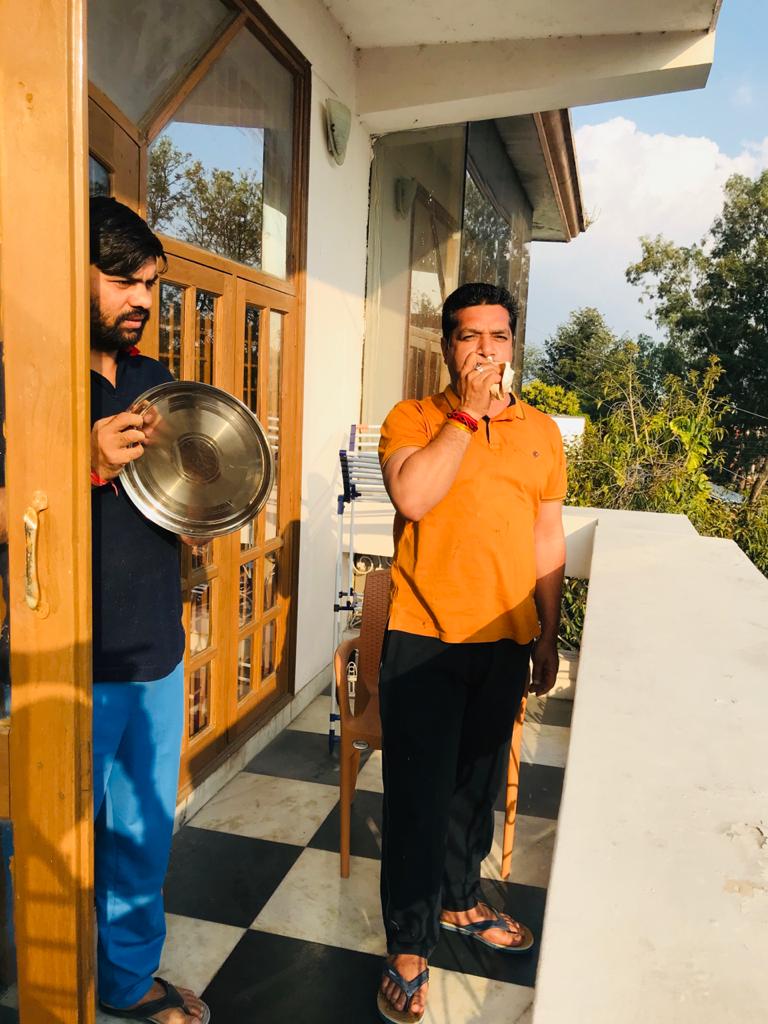 ajaeybjp's tweet image. शंख/  थाली / ताली बजाकर
 आदरणीय यशश्वी प्रधानमंत्री नरेन्द्र मोदी जी के  देशव्यापी आह्वान पर जो आज समर्थन मिला है  वो अपने आप में विश्व में एक रिकॉर्ड हैं !
विश्वव्यापी महामारी को हरा कर हम सब जीतेगें ,,,,,देश जीतेगा ,,
 #PM_Narendra_Modi
 #IndiaFightsCorona