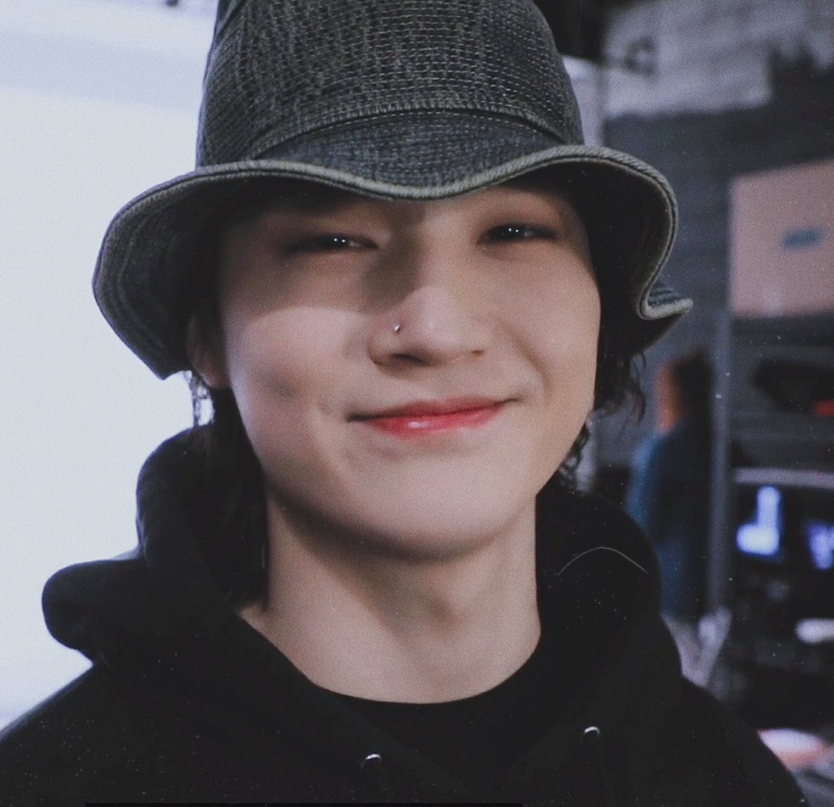 재범 사진 다 올리는 계정 tweet media