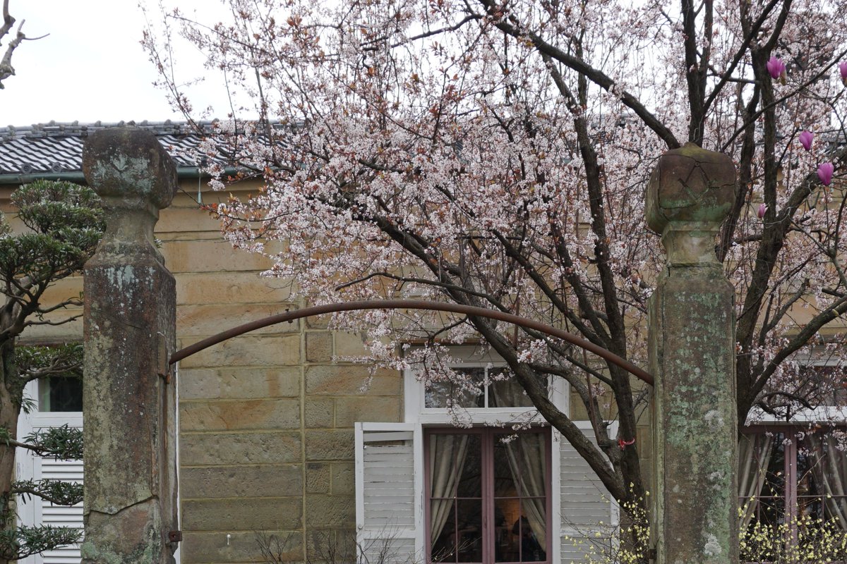 Nori グラバー園の旧リンガー住宅 国指定重要文化財 石柱は天草石で作られたフリーメイソン ロッジの門 グラバー園 旧リンガー住宅