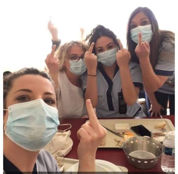 v_vallekana's tweet image. 😠😠😠Para todos aquellos que recortaron en su día la sanidad pública y ahora nos aplauden.
Menos aplausos y más ayuda,pero  que 🥚🥚, tenéis.