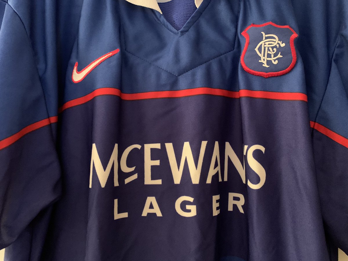 Ohiobear1872's tweet photo. Just put this belter up for sale on https://t.co/NuOzzXZ197 size medium and in absolutely mint condition. @retrogersshirts @FootieTrader1 #retro #glasgowrangers #RangersFC https://t.co/Gpa5r4HS5N