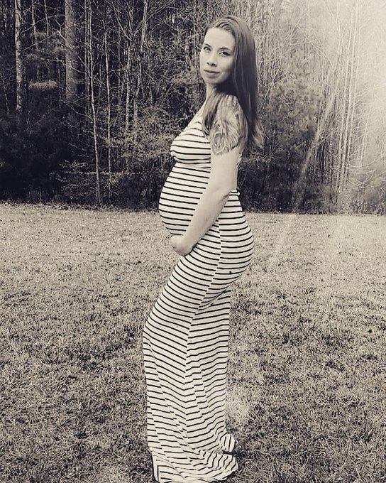 6.5 months today boy#2 well on his way ❤ we're so excited 🤗 P.C  @stonedcarpentry https://t.co/6CbHj<a href="/tag/premiumsnapchat"class="tags"><span>#premiumsnapchat</span></a><a href="/tag/snapfun"class="tags"><span>#snapfun</span></a>