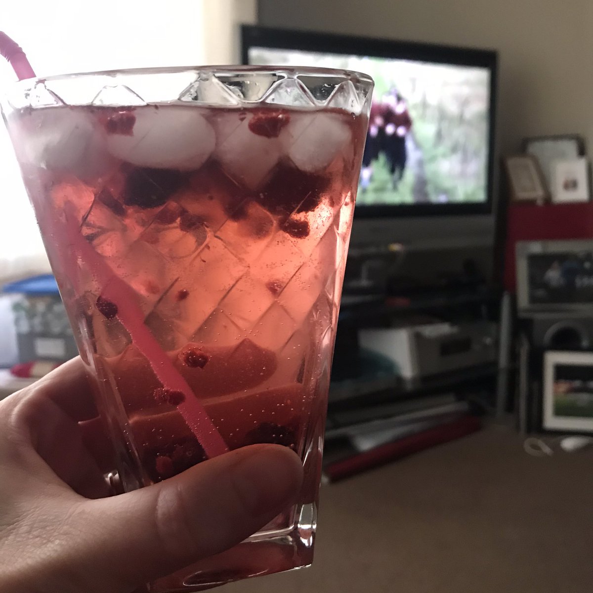 (P) Vicky Robinson✂️👗🧁🍰 tweet media