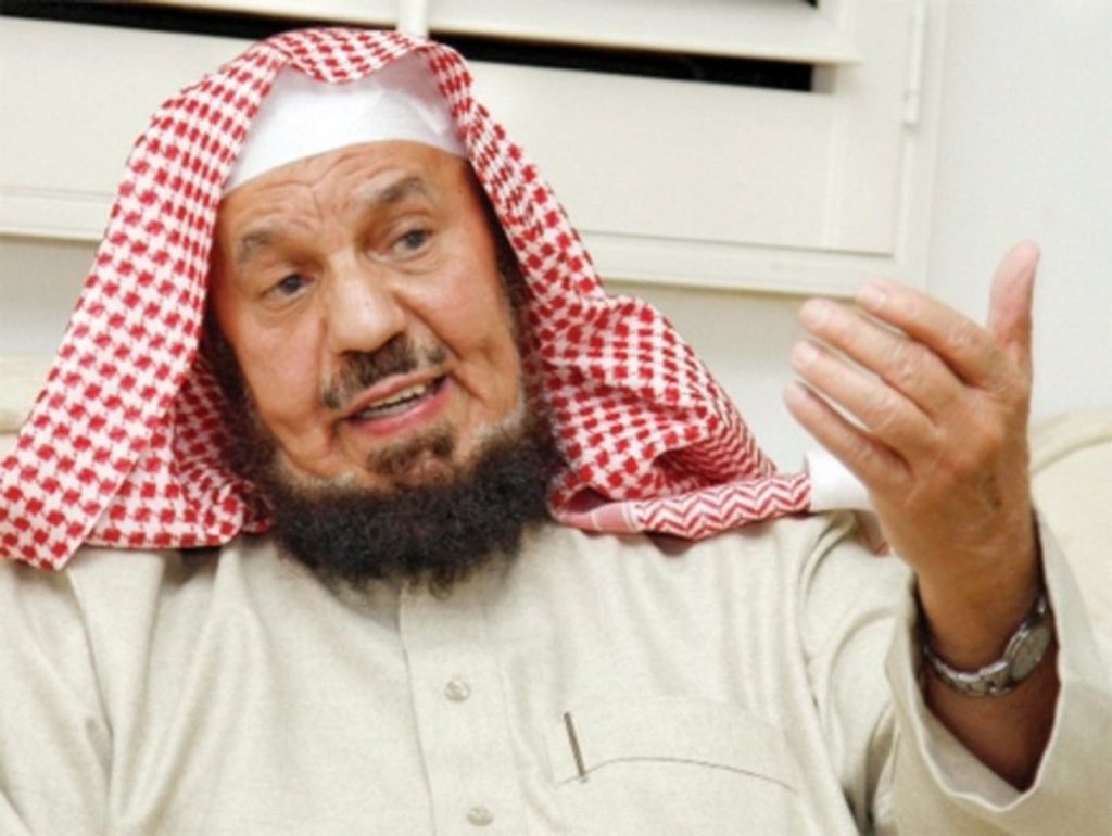 AJELNEWS24's tweet photo. عاجل 🔴 
.
.
الشيخ عبدالله المنيع:

الذي يتعمد نقل العدوى وفيروس كورونا للغير بمخالطتهم عقوبته القتل تعزيراً. 
.
.
عكاظ https://t.co/HlMfsbPsdH