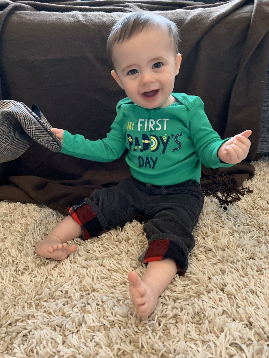 ProVvinX's tweet photo. The absence of parades did not stop #theamazinghadleyrae and the #LittleO from celebrating Saint Patty’s Day this week! #insidefun #stuffedanimalparade #Quarantine https://t.co/X7IbAlSPpW