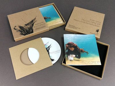 "MUSICOMEXP" by Aurélie Ferrière (<a href="/AurelieFerr/">Aurélie Ferrière</a>), a special edition box set made on board an expedition in the South Pacific, released in binaural format, with day log artwork and sailing maps 🚢 buff.ly/2Updc3J
