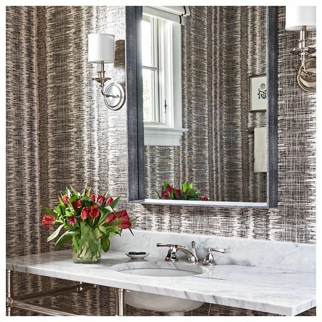 Let the hand-washing continue! My favorite hand soap is <a href="/aesopskincare/">Aesop</a> Reverence, which includes a gentle scrub. My hands have never been quite so exfoliated. (📸 @_dpphoto_) ift.tt/2Ux6M2q