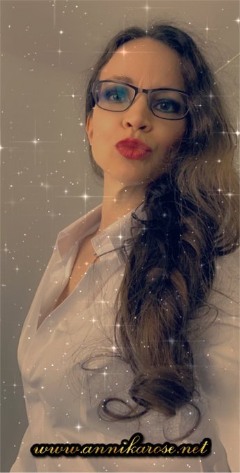 Genie&szlig;t das tolle Wetter! Und wenn die Sonne weg ist schau mal in meine Cam ;) https://t.co/nixnCfPs<a href="/tag/sommer"class="tags"><span>#sommer</span></a>