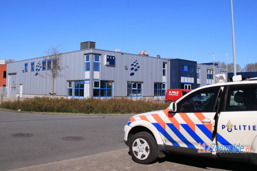 112 Zeewolde: ?? Politie bewaakt medicijnfabrikant Ace Pharmaceuticals in #Zeewolde. 112Zeewolde.