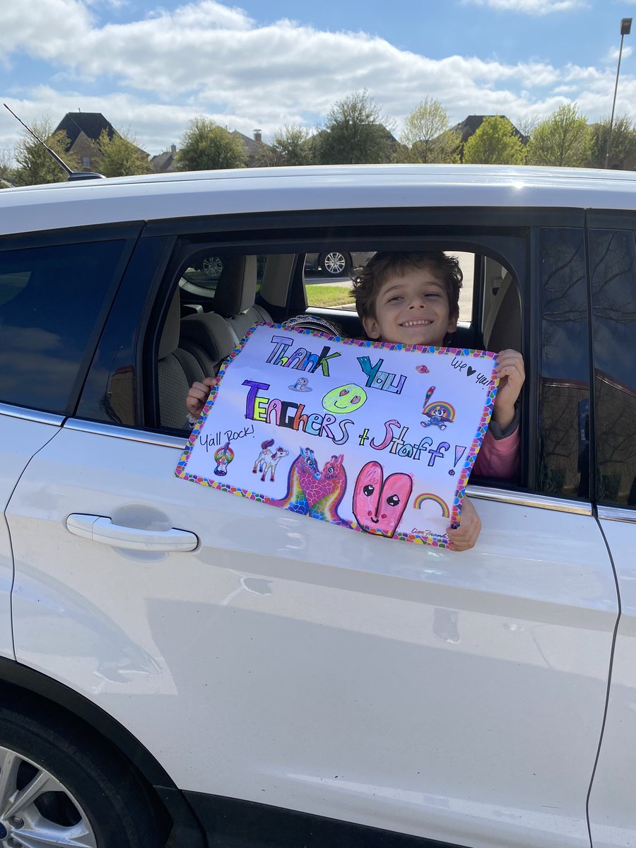 MrsSWheeler's tweet photo. @covid19kids Kids were so excited to see teachers as they picked up materials yesterday. https://t.co/A8eZILyu4Y