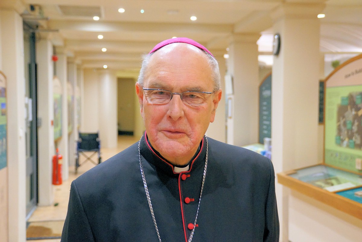 Diocese of East Anglia (@rceastanglia) on Twitter photo Talking on <a href="/BBCRadioSuffolk/">BBCRadioSuffolk</a> this morning, Bishop Alan Hopes said: "Do not be afraid, but be among those who bring hope and joy to others." Start listening at 50mins
bbc.co.uk/sounds/play/p0… Talking on <a href="/BBCRadioSuffolk/">BBCRadioSuffolk</a> this morning, Bishop Alan Hopes said: "Do not be afraid, but be among those who bring hope and joy to others." Start listening at 50mins
bbc.co.uk/sounds/play/p0…