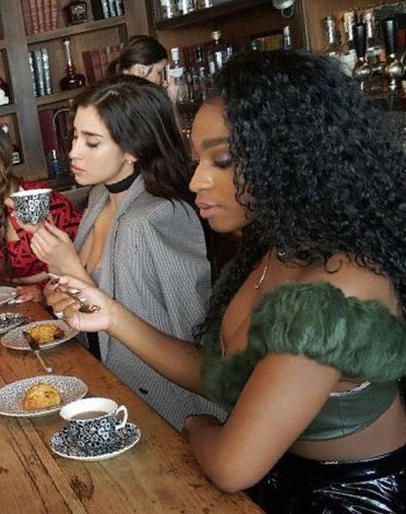 NormaniSupreme_'s tweet photo. “you were birthed by a woman, show some fcking respect” ~normani

“level your tone, i ain’t your daughter” ~ lauren jauregui

we love bad b!tch behavior https://t.co/tfLB7YXSXB