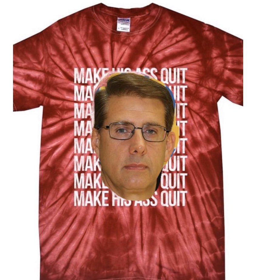 BehindNation's tweet image. Ya’ll wanna see what”Excelente”  looks like,look no further.Da Godfather uh Juco Basketball wakes up every dab burn day&amp;amp;pisses a steady stream of er!
Toddy surrounds himself with fellers like Glash&amp;amp;Davis ta bathe in his cool&amp;amp;powder his ole pimp hand.Toddy keeps dat pimp🤚strong