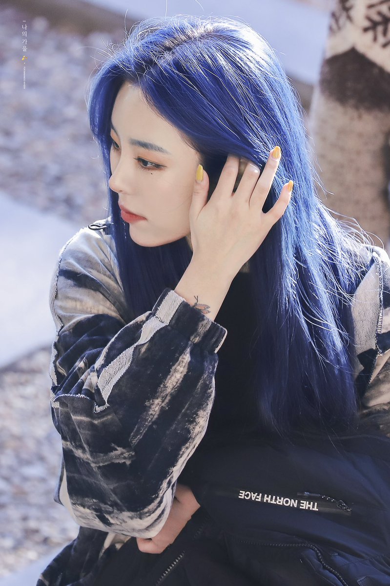 나의가을 tweet media