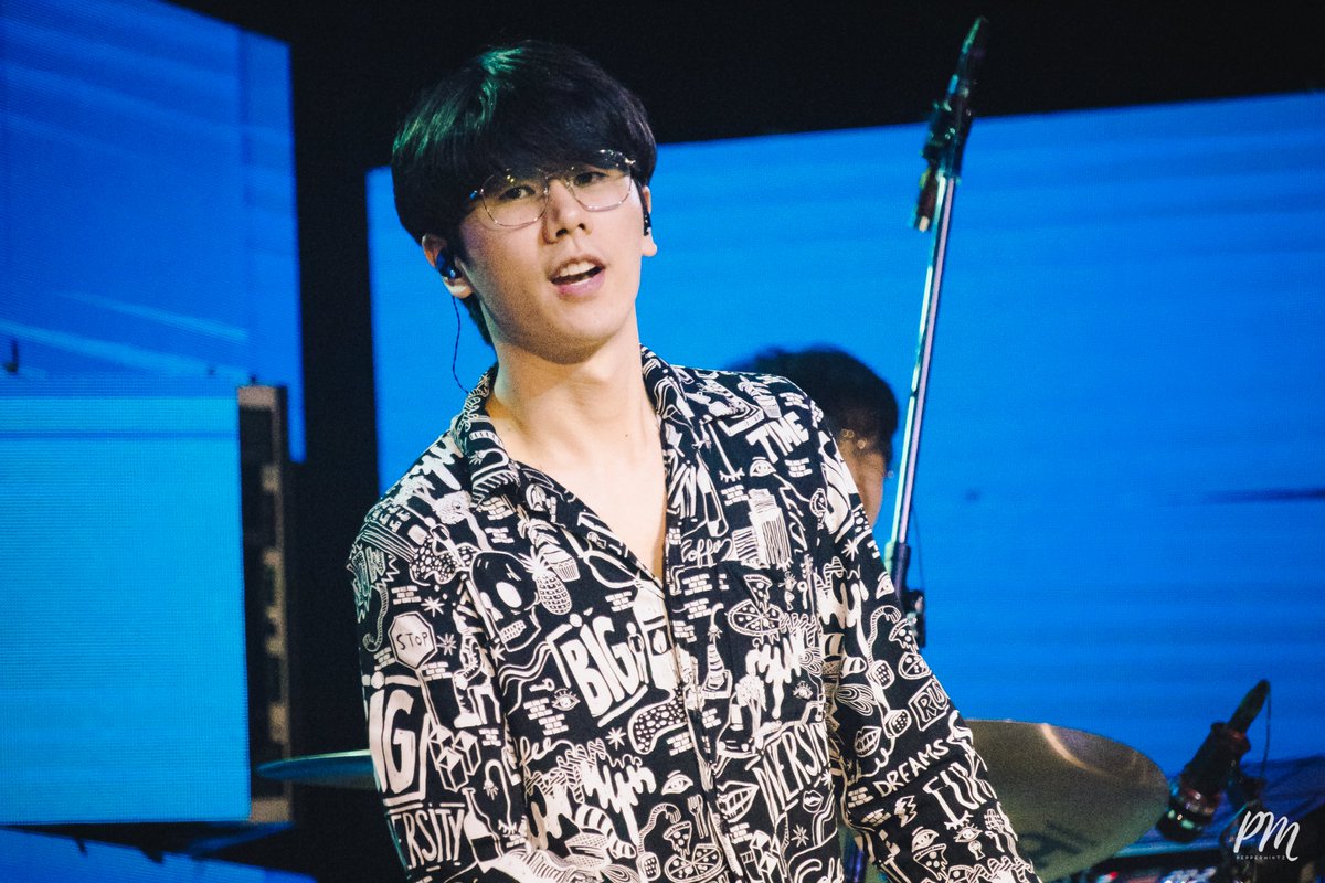PePPerMinTzzzz's tweet photo. คิดถึงแต่ต้องทนนนนนน อดทนรอวันที่จะพบกันนนน T^T
#ปปว #palmpawee #meanband #PMzPHOTO https://t.co/Mvno4F25Uy