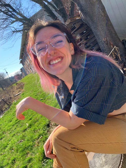 3 pic. real friends make you happy (and these were taken by angle and you can see me radiating my happiness