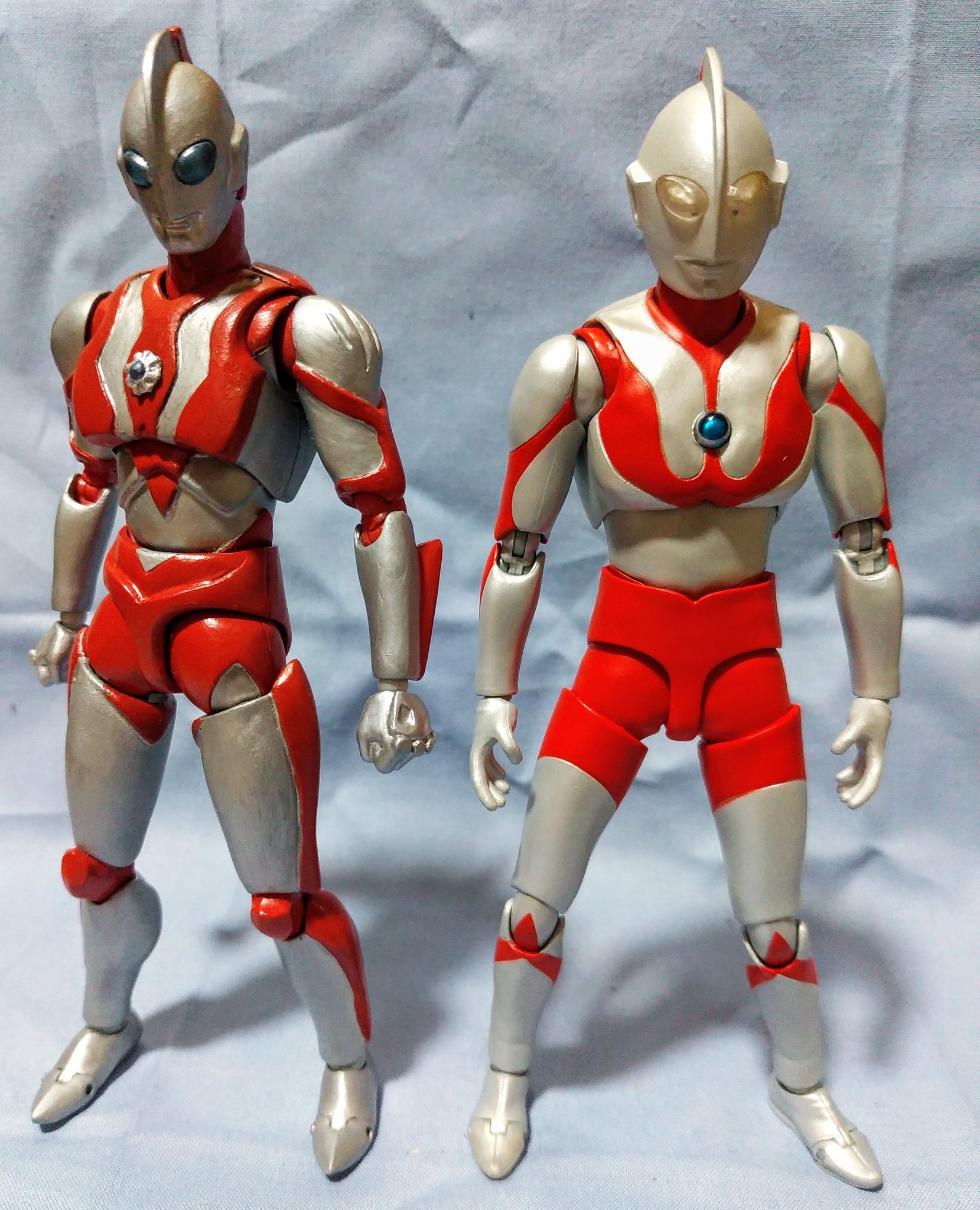 初代ウルトラマンとウルトラマンパワードフィギュア