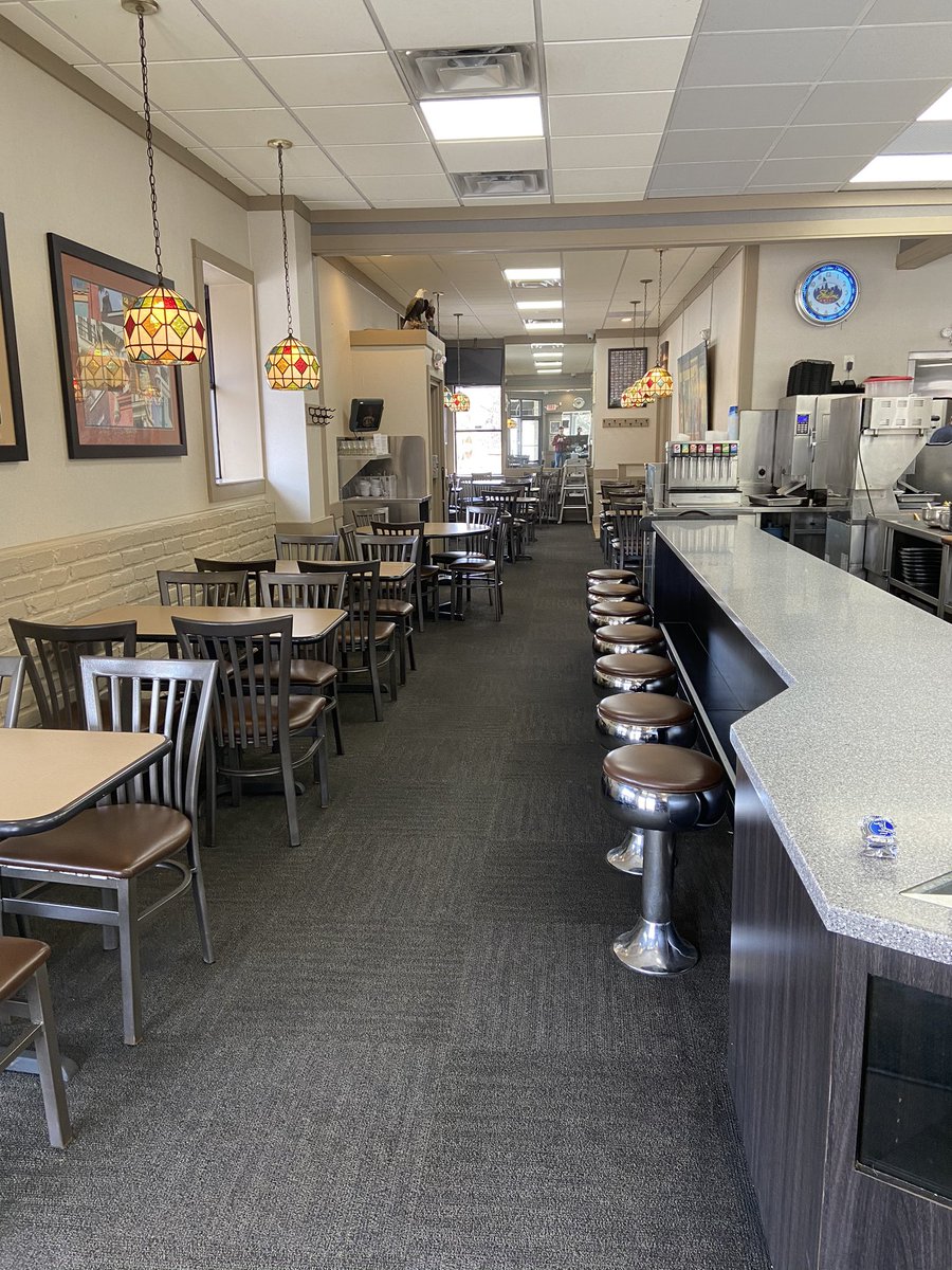 UCBarstool's tweet image. It feels so wrong seeing this place empty @Skyline_Chili