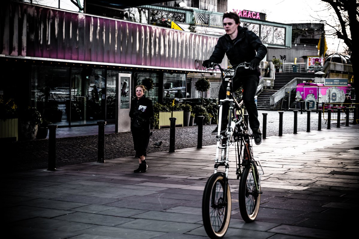 [THREAD]  #PictureOfTheDay 22nd March 2020: Wheely Big  #photooftheday  https://sw1a0aa.pics/2020/03/22/wheely-big/