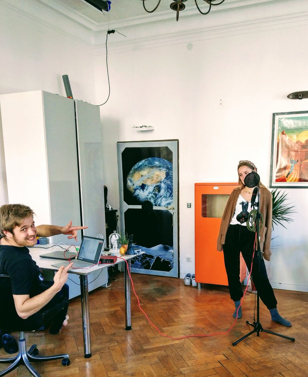 LoCall_map's tweet photo. Unser professionelles Tonstudio ist aufgebaut und wir nehmen nun die Voiceovers fürs finale Video auf! Seid gespannt auf das Endresultat 😄🎥 
#locall #WirVsVirusHack  #WirvsVirusHackathon  @WirvsVirusHack #supportyourlocals #saveyourlocalgastro https://t.co/80IUOxUVoS