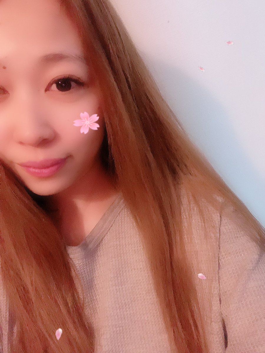 haru_dot323's tweet photo. 無事誕生日迎えました。
今は療養中です。
早く元気になって皆様にお目にかかれるようがんばります🥰❤️
#応援してくださる皆様ありがとうございます
#fightingforme
#少しずつ頑張ります https://t.co/0kGkCmcja1