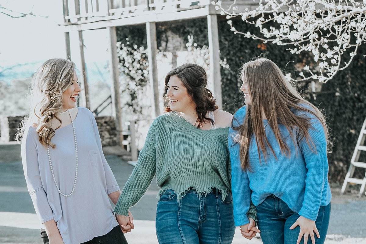 With all of the craziness and uncertainty in the world, we are so grateful to have amazing sisters to lean on. Stay safe, count your blessings, and send extra love to your friends and family! ♡