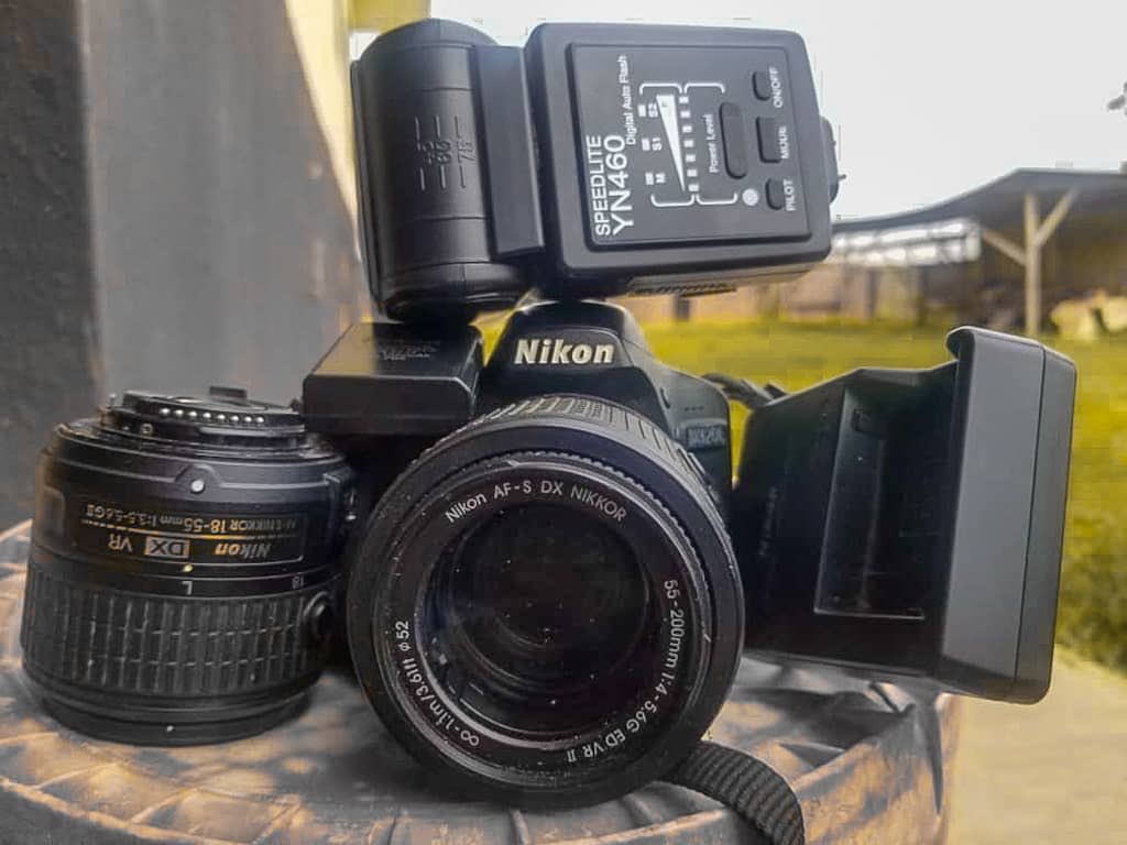 _debayo's tweet photo. FOR SALEEE!!!!

Nikon D3200
Specifications
MP is 24.2MP
Iso 100-6400
Microphone port
Full HD 1080 video.
Comes with a speedlight and 2 lenses

Price: 80k
Plz retweet, my customer fit dey your tl🙏🏾 https://t.co/Q6dR2V6nCV