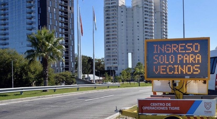 oscotto01's tweet photo. 🚨TIGRE CERRADO🚨
Rige el aislamiento social, preventivo y obligatorio. Te pedimos que NO salgas🙌🏻Se responsable, nosotros trabajamos para cuidarte.
#QuedateEnCasa #Coronavirus https://t.co/9p8gj9nsLK