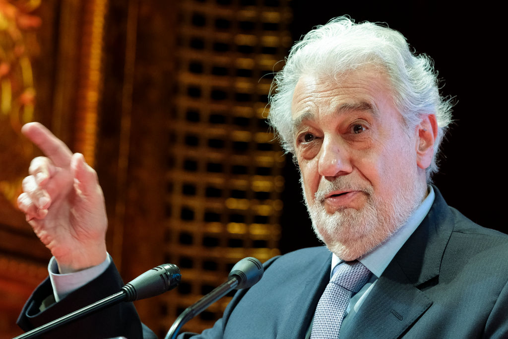 Quien's tweet photo. ÚLTIMA HORA:
Plácido Domingo da positivo en la prueba de coronavirus. https://t.co/7PDksnyb3J https://t.co/WIz22SoNoG