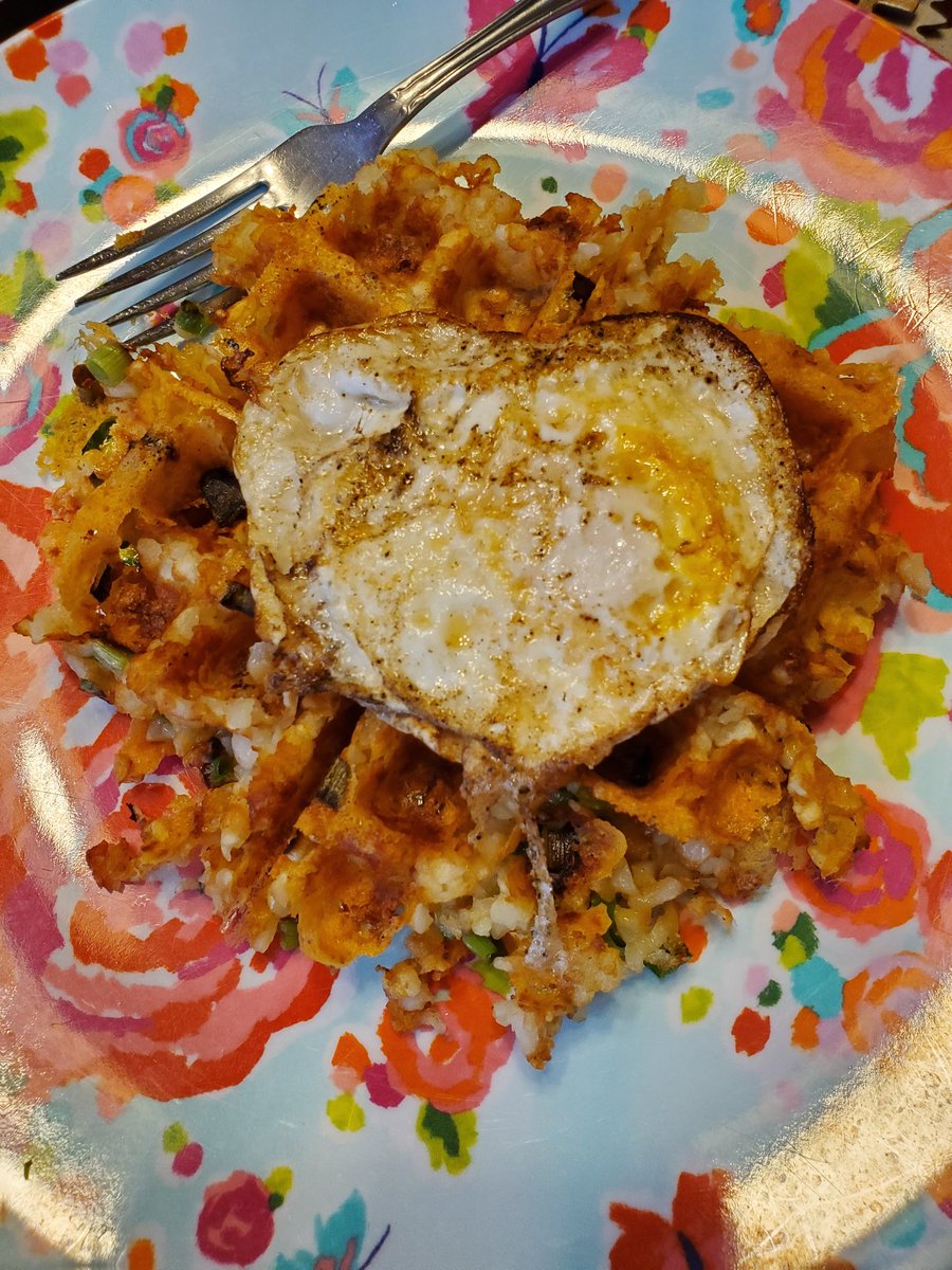 hippieN3rd's tweet photo. Who doesn't want a tater tot cheese waffle with a fried egg on top?
#foodforcomfort https://t.co/8pbbCeEPdV