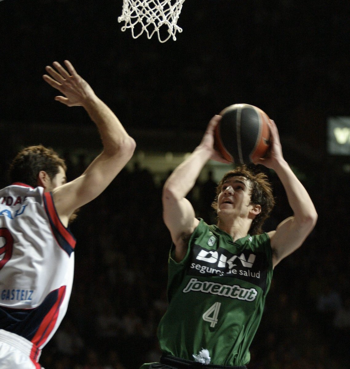 ⏳ 10 minuts i comencem a emetre “en directe” la FINAL de la #CopaACB 2008 🆚 <a href="/Baskonia/">Kosner Baskonia</a>!

5️⃣ inicial!

🔥 <a href="/rickyrubio9/">Ricky Rubio</a> 
🔥 Laviña
🔥 <a href="/rudy5fernandez/">Rudy Fernandez</a> 
🔥 <a href="/jjagla45/">Jan Jagla</a> 
🔥 Hernández-Sonseca 

🎥 bit.ly/2WyUNnN
#BadalonaÉsFutur