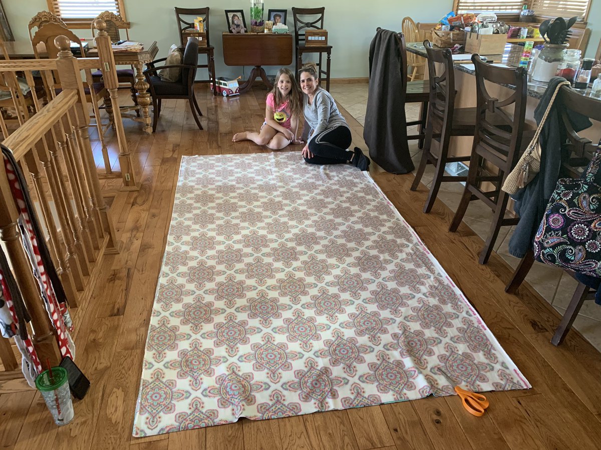 DadyJSASD's tweet image. Making blankets during this time together - find these moments while you off of school to do things with family - cherish and take advantage of this time for that purpose.