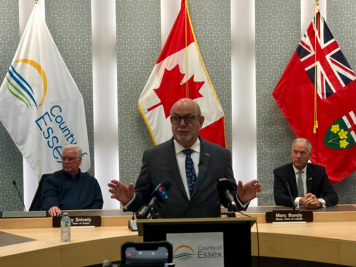 EssexCountyON's tweet photo. County of Essex Declares State of Emergency: https://t.co/0IBN8p33wz

“We want the public to remain calm and to know that we are doing all we can to protect residents," said Warden @mayormcnamara. "Stay home, stay safe and stay informed." https://t.co/dGDAhwWQU2