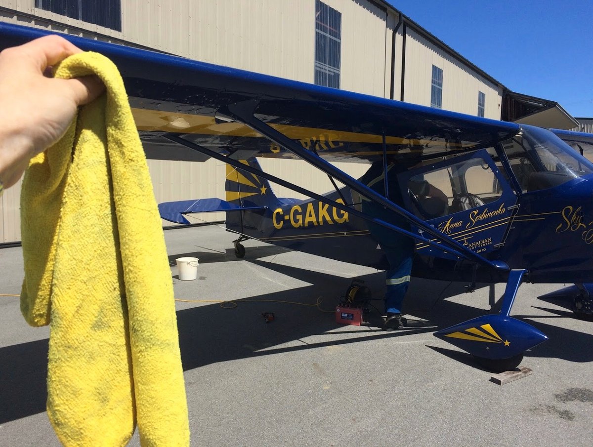 AnnaSkyDancer's tweet photo. Summer is getting closer, so we are about to start preparing for the new Airshow Season!
.
.
.
.
#annaskydancer #skydancer #pilotlife #pilot #piloteyes #aviation #pilotview #femalepilot #womeninaviation #smokeon #airshowlife #superdecathlon #airshow2020 #airshowpilot https://t.co/yu1Xnkj5Bu