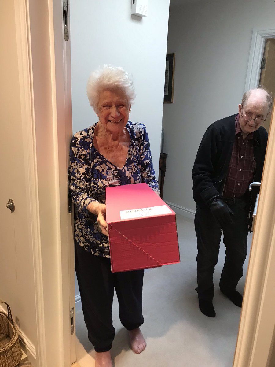 It  was nice to channel some happiness into delivering flowers to some of our residents today, even if we can’t be with our own Mums it put a smile on my face 🤗💐#HappyMothersDay #WeWillDefeatCorona @AnchorHanover